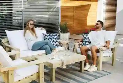 ספסלי ישיבה עם ריפוד