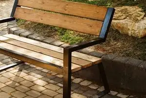 ספסלי רחוב חברת פסים