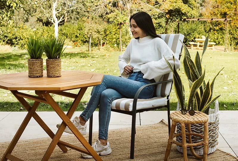 ריפוד נוח לכיסאות אוכל בגינה